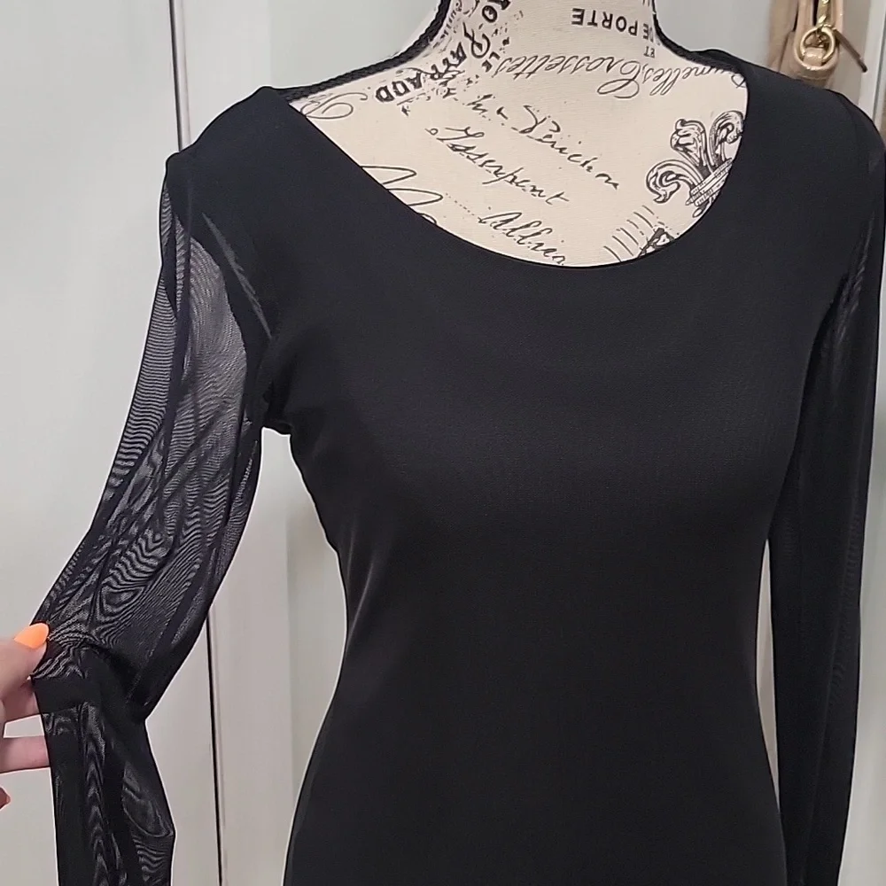 Philosophy Black Woman's Dress Size X small. C148